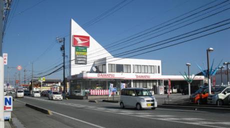 カーメイト松阪店外観""